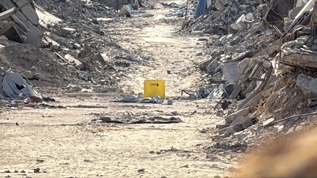 srail ordusu Deyr el-Belah'n dousundaki tampon blgede snr iaretleri koydu