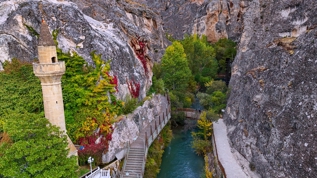 Doaseverlerin yeni dura! Bu kanyon hayran kendine hayran brakyor