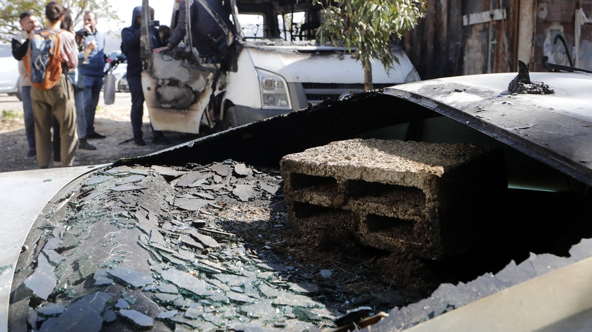 galci srailliler, Filistinlilerin ara ve evlerini atee verdi