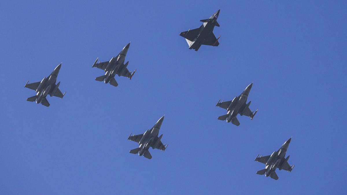 Bayraktar KIZILELMA hava-hava fzesiyle dnyada ilke imza att