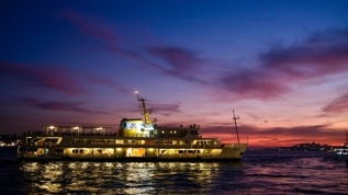 �stanbul'da g�n bat�m� mest etti: K�z�l g�ky�z� g�rsel ��len sundu