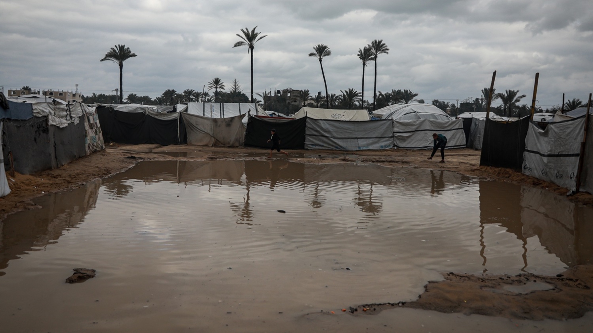 Gazze'de insani kriz: �ad�rlar sular alt�nda kald�