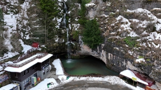 Adrenalin ve do�a bir arada: D�nyan�n en uzun ma�aralar�ndan biri �al