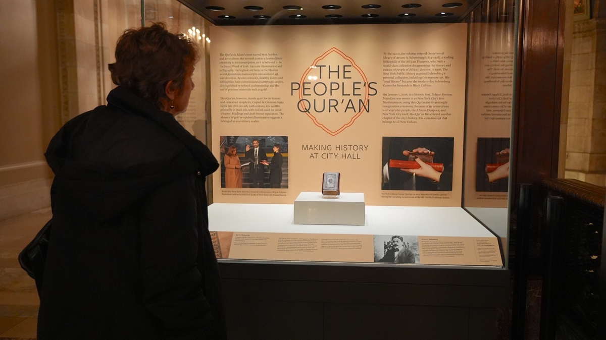 New York Belediye Ba�kan� Mamdani'nin el bast��� Osmanl� d�neminden kalma Kur'an, k�t�phanede sergileniyor