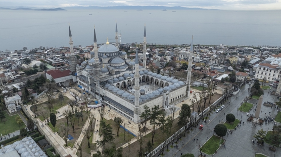 Alt� minareli ilk Osmanl� camisi: Sultanahmet