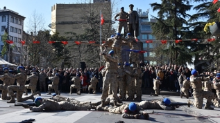 Trabzon'da fetih y�r�y���: Kutlamalar ilgiyle izlendi