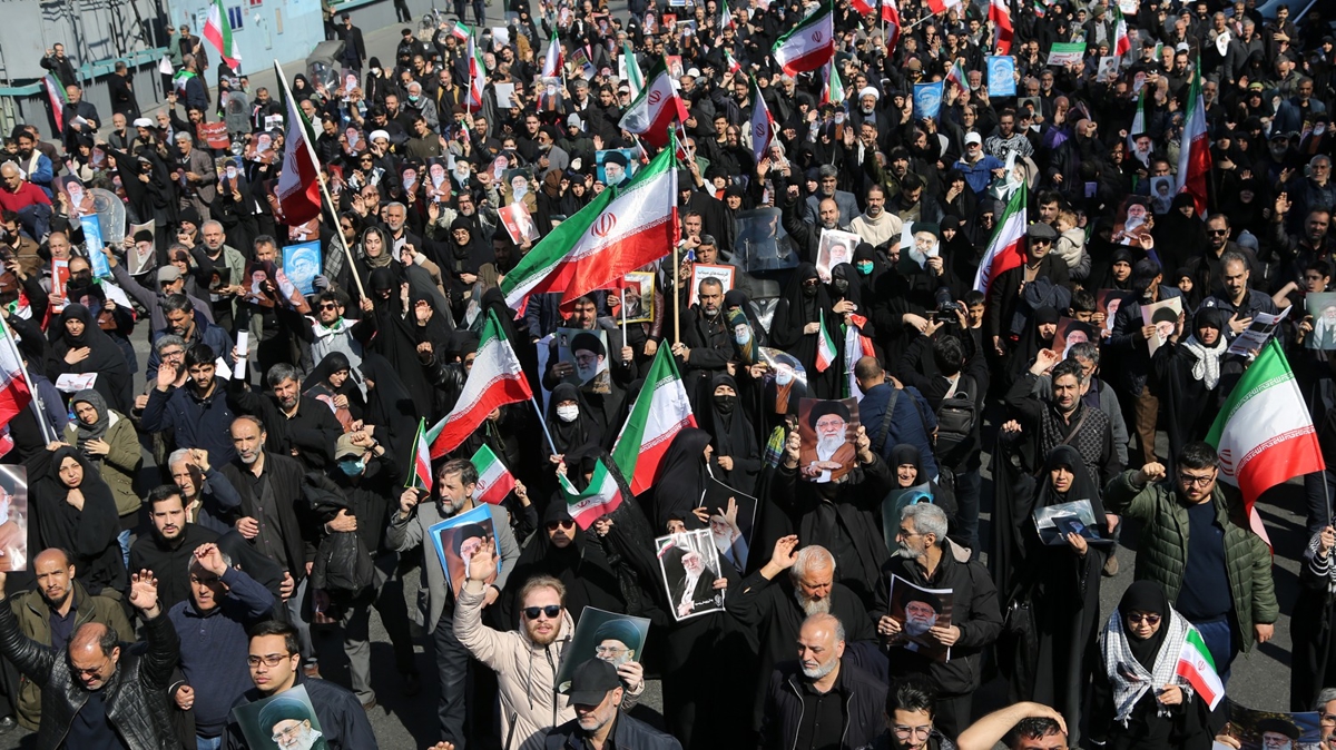 Tahran'da ABD-�srail protestosu