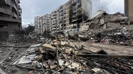 Beyrut'ta y�k�m: �srail sokaklar� harabeye �evirdi