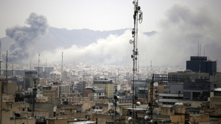 ABD/�srail'den a��r bombard�man: Tahran'da pe� pe�e patlamalar