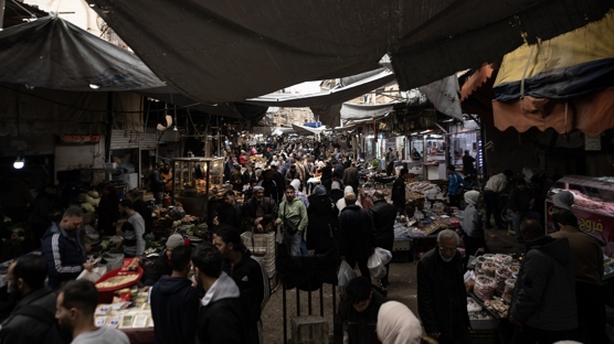 �am'da bayram yo�unlu�u! Halk sokaklara ak�n etti