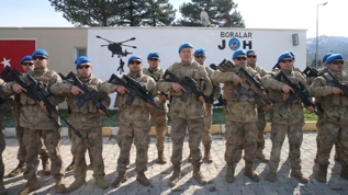 Vatan savunmas� s�n�r tan�m�yor! 'Boralar' her an g�reve haz�r