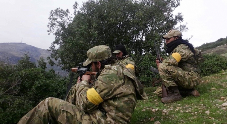 Komandolar Afrin'de! İşte o sarı bandın sırrı