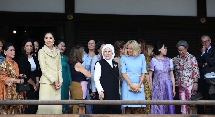 Japonya'da First Lady'ler bulumas